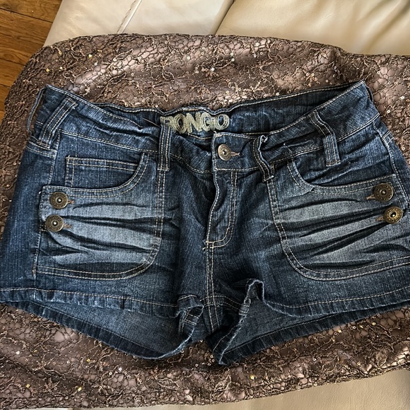 Vintage Bongo Jean shorts size 11 - Picture 1 of 9